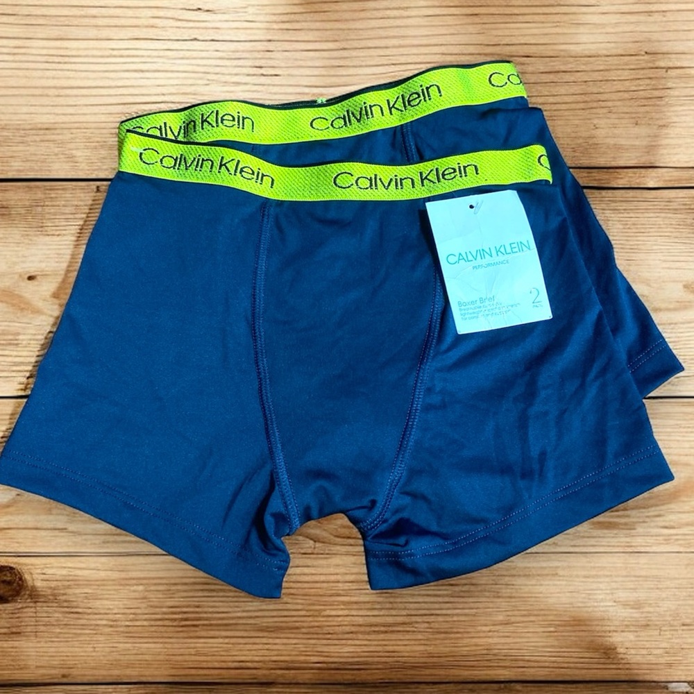 Calvin Klein Performance Boxer Briefs 2 pack New size small 6/7